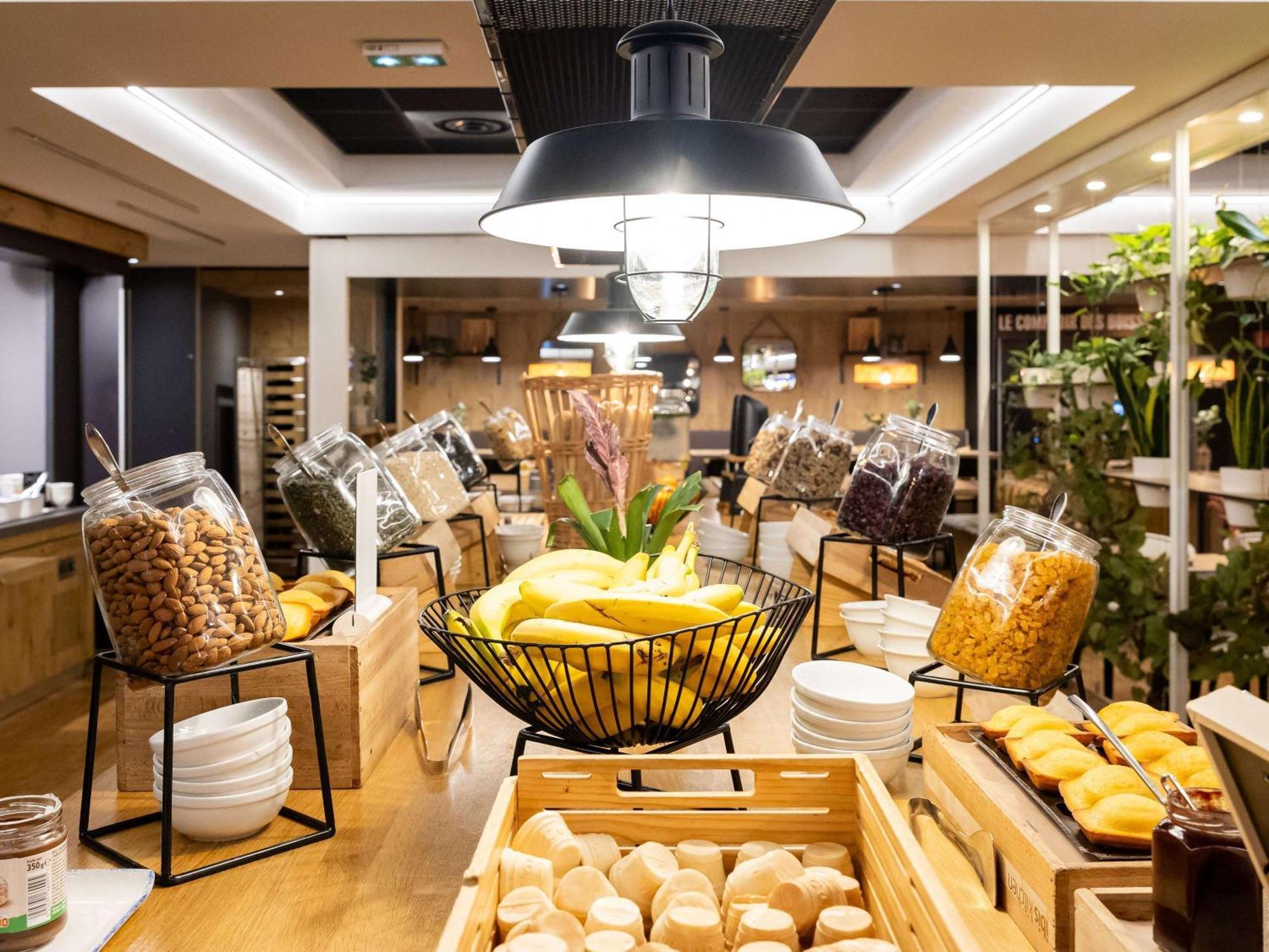 Ibis Bordeaux Centre Meriadeck Ngoại thất bức ảnh