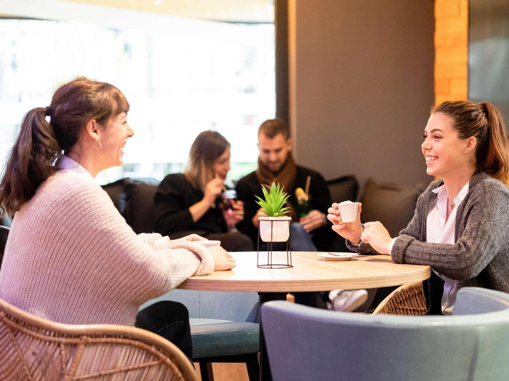 Ibis Bordeaux Centre Meriadeck Ngoại thất bức ảnh
